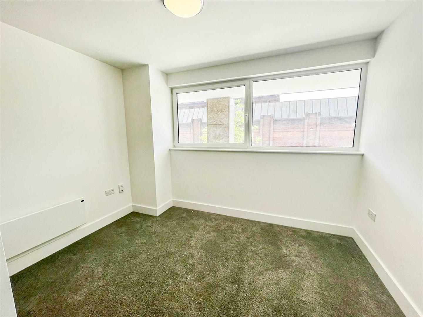 152 Silbury Boulevard, Milton Keynes